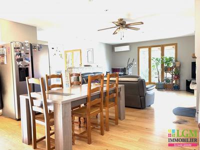 Maison - 105 m² - 4 pièces