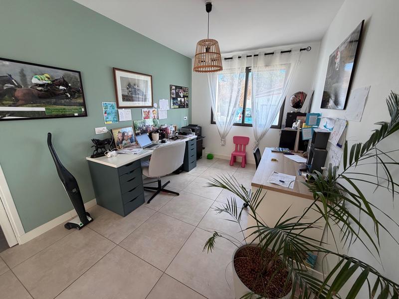 Maison contemporaine - 245 m² - 7 pièces