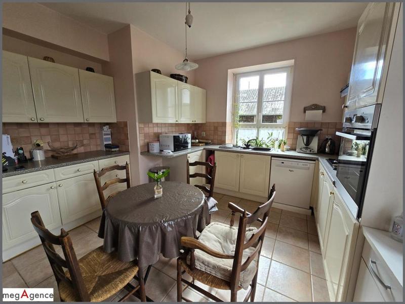 Maison - 130 m² - 7 pièces