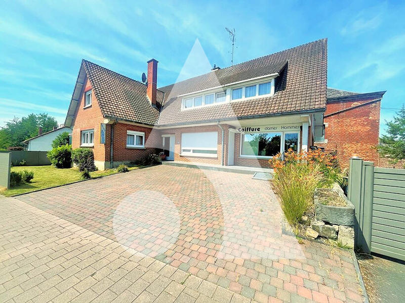 Maison - 258 m² - 11 pièces