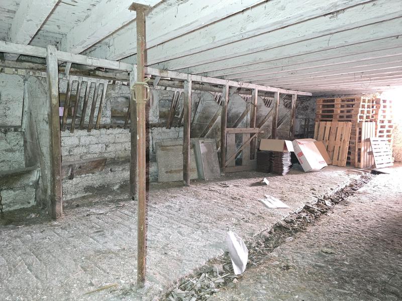 Grange - 299 m² - 11 pièces