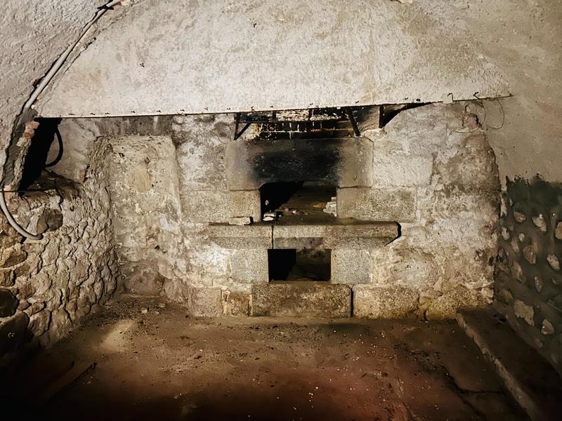 Maison - 420 m² - 12 pièces