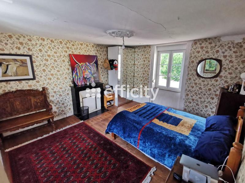 Maison en pierre - 125 m² - 6 pièces