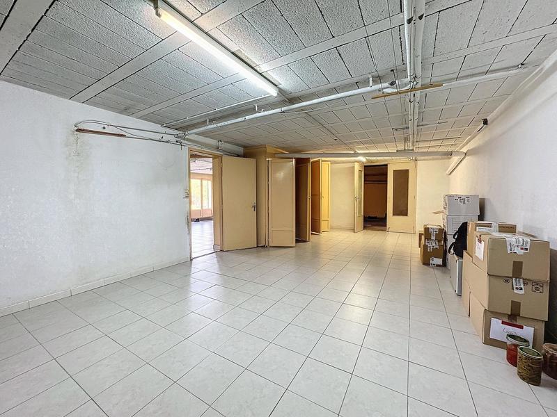 Maison - 217 m² - 8 pièces