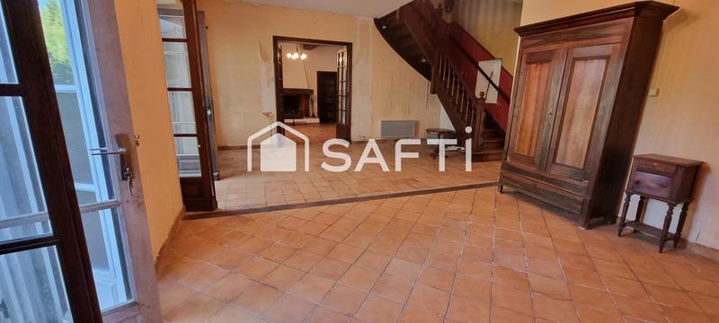 Maison - 225 m² - 7 pièces