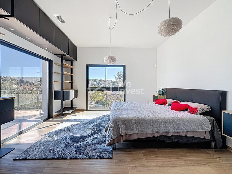 Villa - 200 m² - 8 pièces