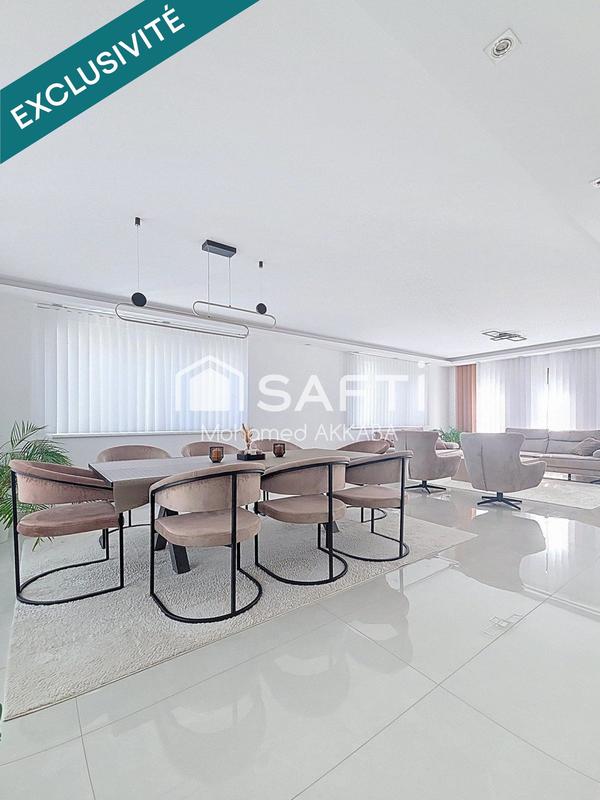 Maison - 180 m² - 7 pièces