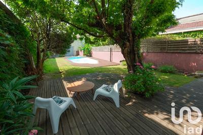 Maison de ville - 260 m² - 10 pièces