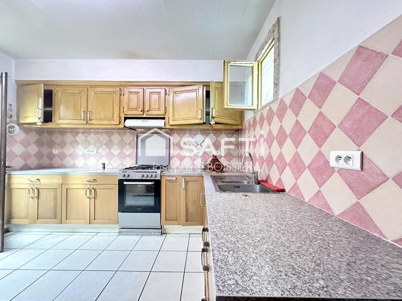 Maison - 211 m² - 11 pièces