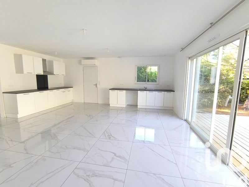 Maison - 104 m² - 5 pièces