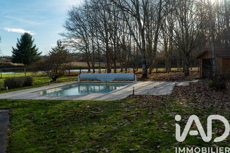 Maison - 348 m² - 15 pièces