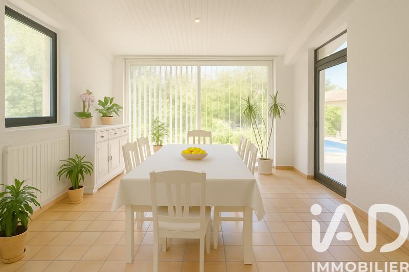 Maison - 260 m² - 7 pièces