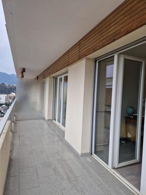 Appartement - 84 m² - 3 pièces