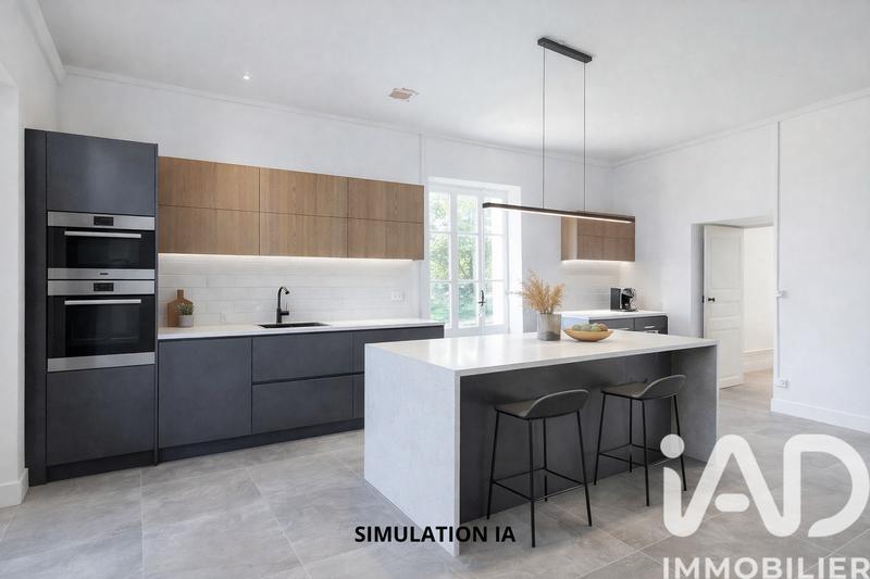 Maison - 330 m² - 10 pièces