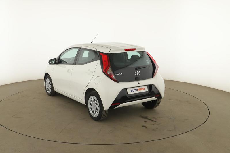 Toyota Aygo 1.0 Vvt-i X-Play 5p 72 ch
