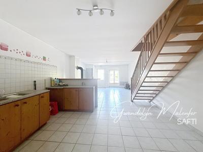 Maison - 99 m² - 4 pièces
