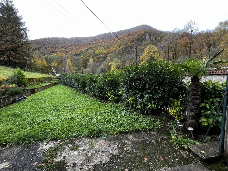 Maison - 313 m² - 6 pièces