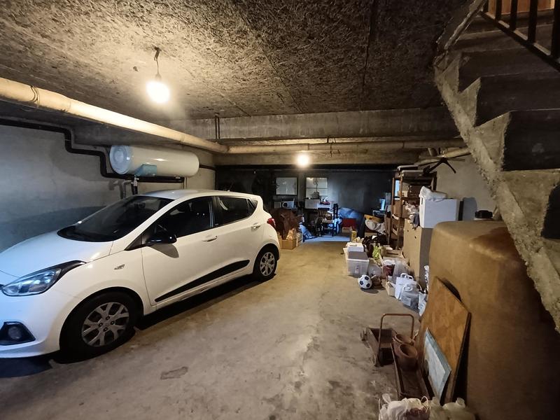 Maison - 300 m² - 14 pièces