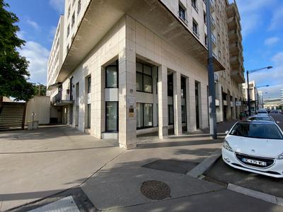 Local commercial - 221 m²