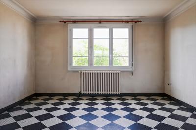 Maison - 92 m² - 5 pièces