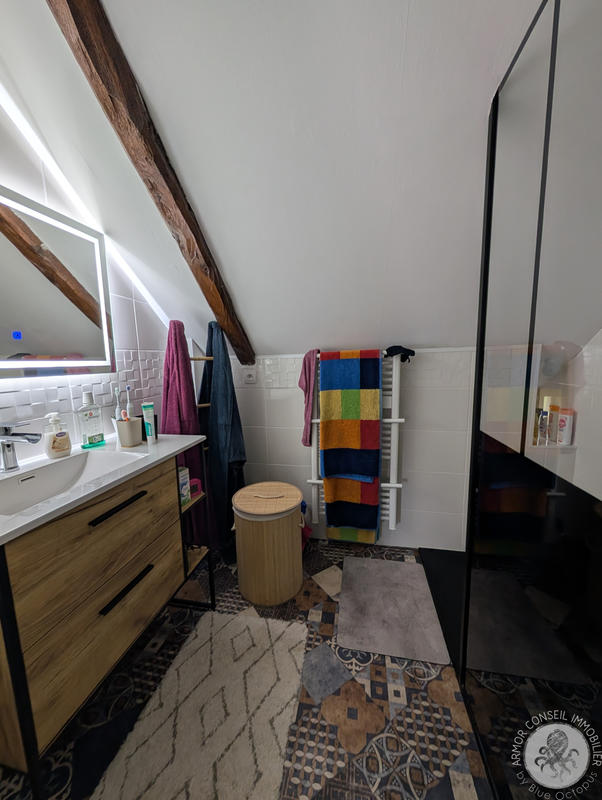 Maison - 95 m² - 3 pièces