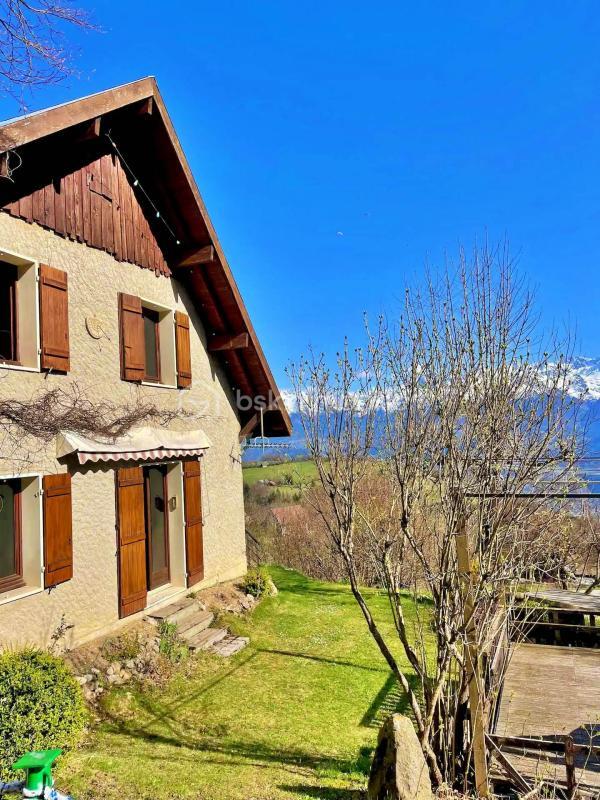 Maison - 138 m² - 6 pièces