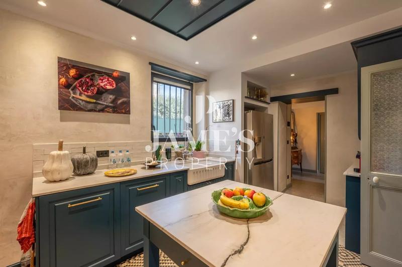 Maison de village - 210 m² - 7 pièces