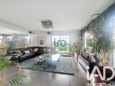 Maison de maîtres - 260 m² - 8 pièces