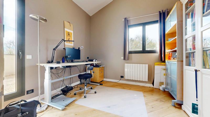 Maison - 220 m² - 5 pièces