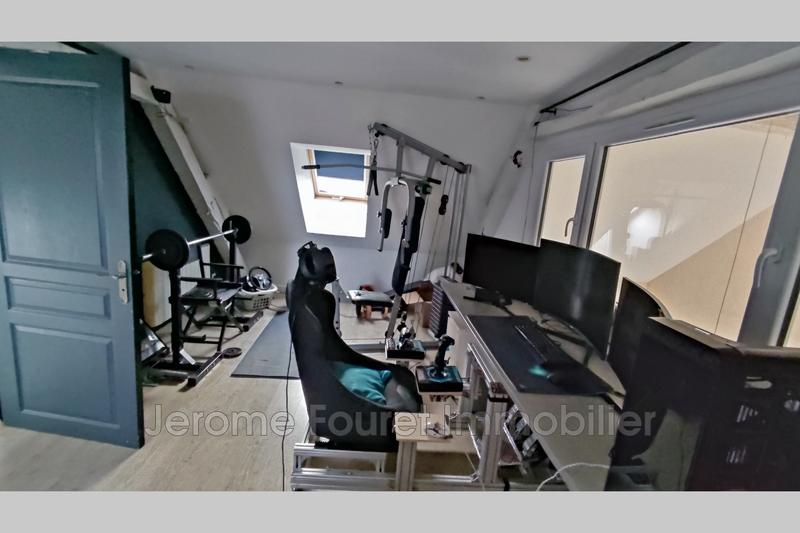 Maison - 256 m² - 7 pièces