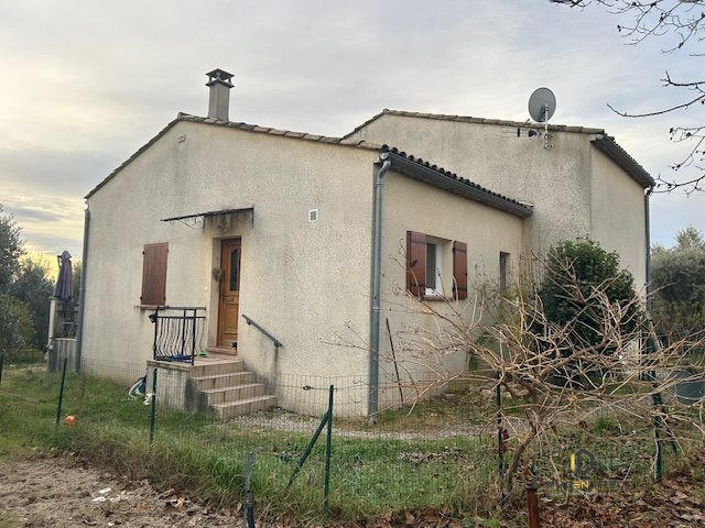 Maison - 93 m² - 4 pièces