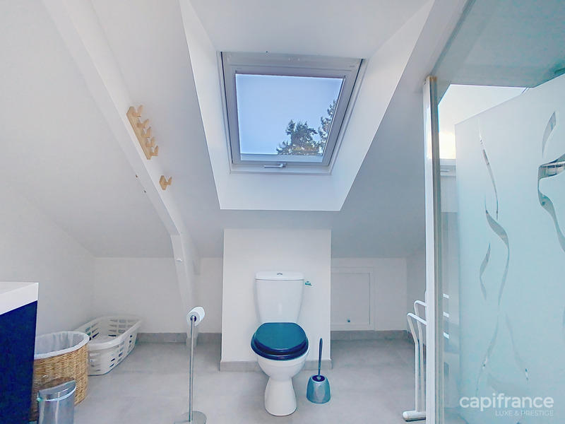 Maison - 96 m² - 5 pièces