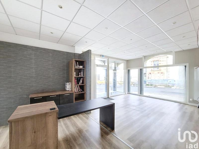 Local commercial - 105 m²