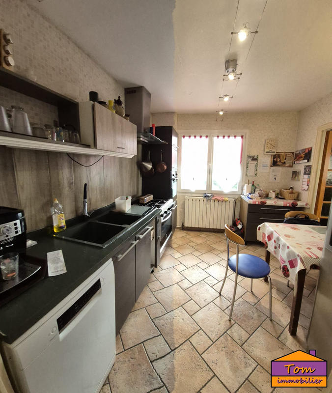 Maison traditionnelle - 98 m² - 4 pièces