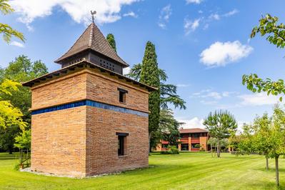 Propriété - 424 m² - 10 pièces