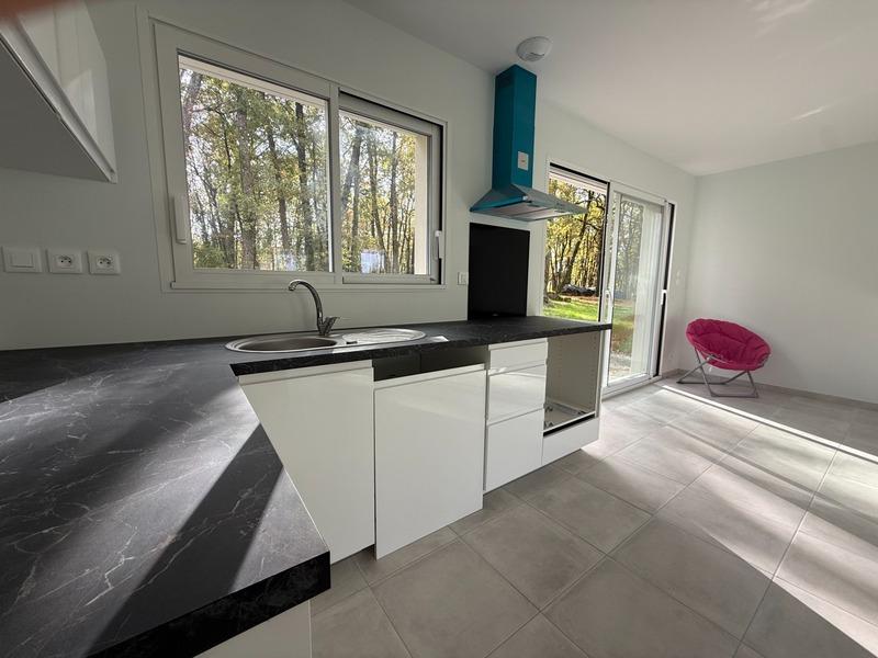 Maison - 94 m² - 4 pièces