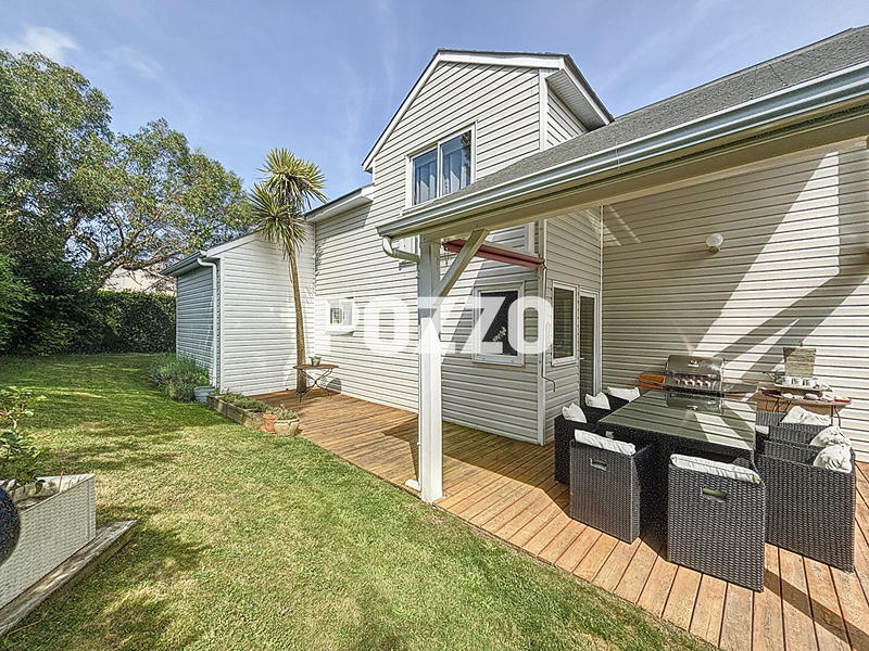 Maison - 133 m² - 8 pièces