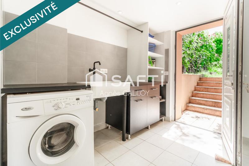 Villa - 318 m² - 13 pièces