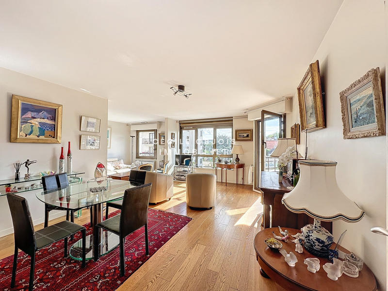 Appartement - 112 m² - 5 pièces