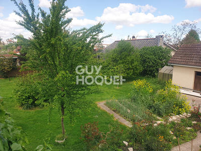 Maison - 200 m² - 10 pièces