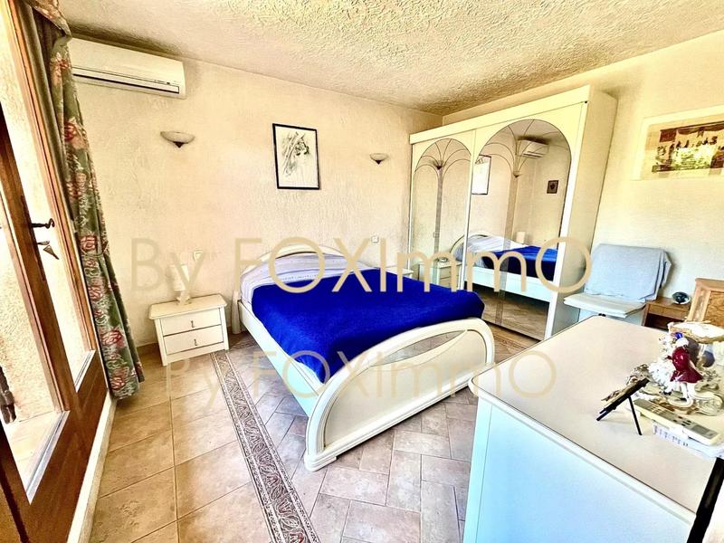 Maison - 210 m² - 6 pièces