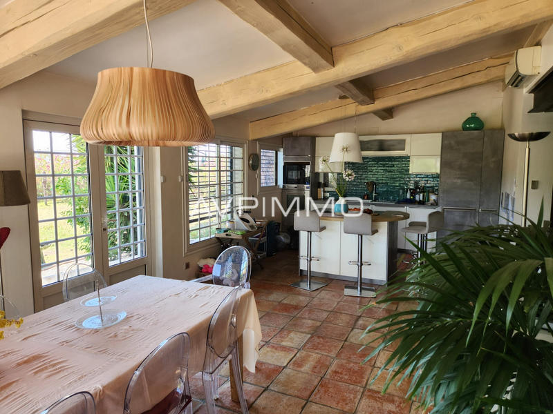 Villa - 174 m² - 6 pièces