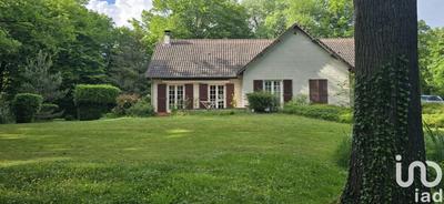 Maison - 228 m² - 9 pièces