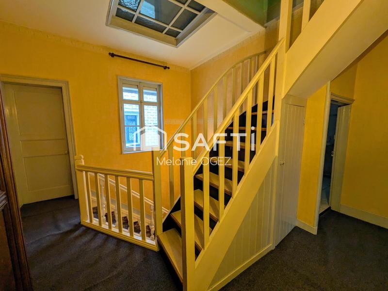 Maison - 268 m² - 8 pièces