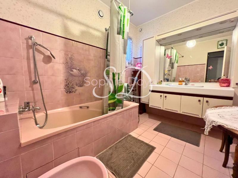 Maison - 111 m² - 4 pièces