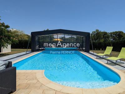 Maison - 294 m² - 10 pièces