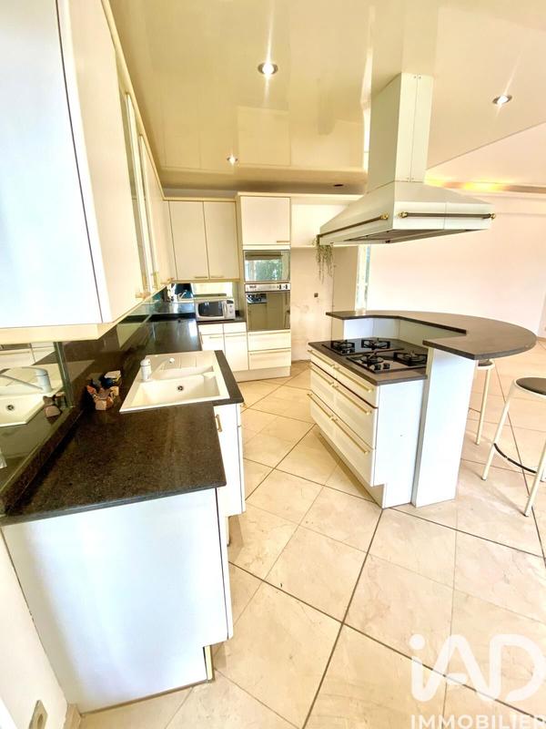 Appartement - 90 m² - 3 pièces