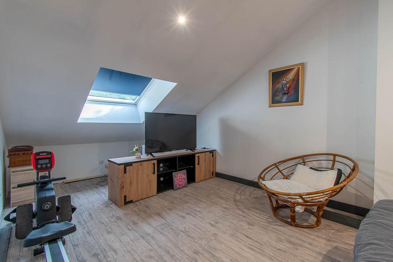 Maison - 82 m² - 5 pièces