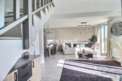 Duplex - 82 m² - 5 pièces