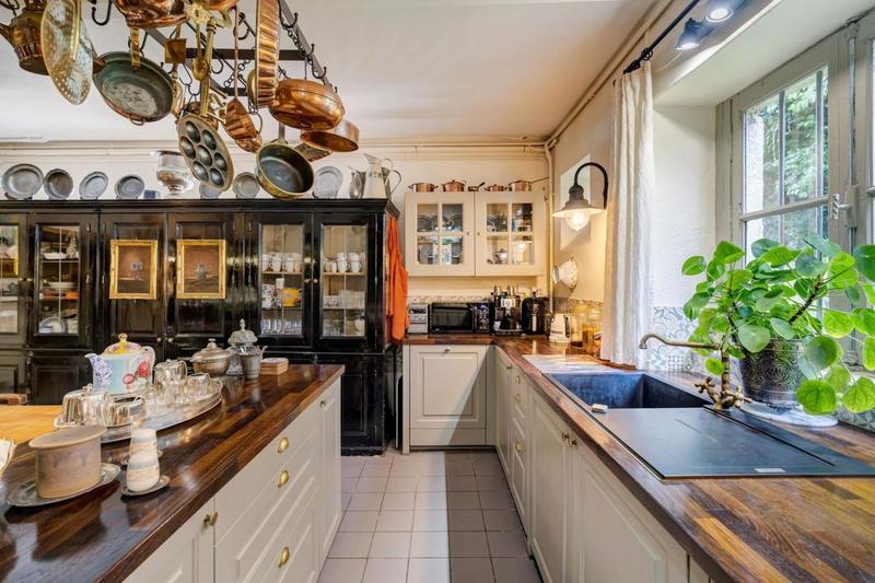 Demeure - 508 m² - 12 pièces